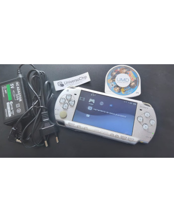 CONSOLA PSP GRIS MODELO 2000 CON ACCESORIOS